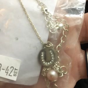Horse shoes pearl necklace